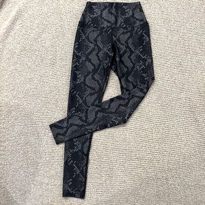 Pixie Lane snakeskin long leggings NWOT